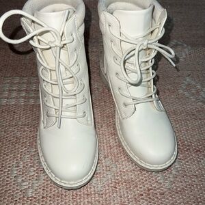 Women's White Lace-Up Boots